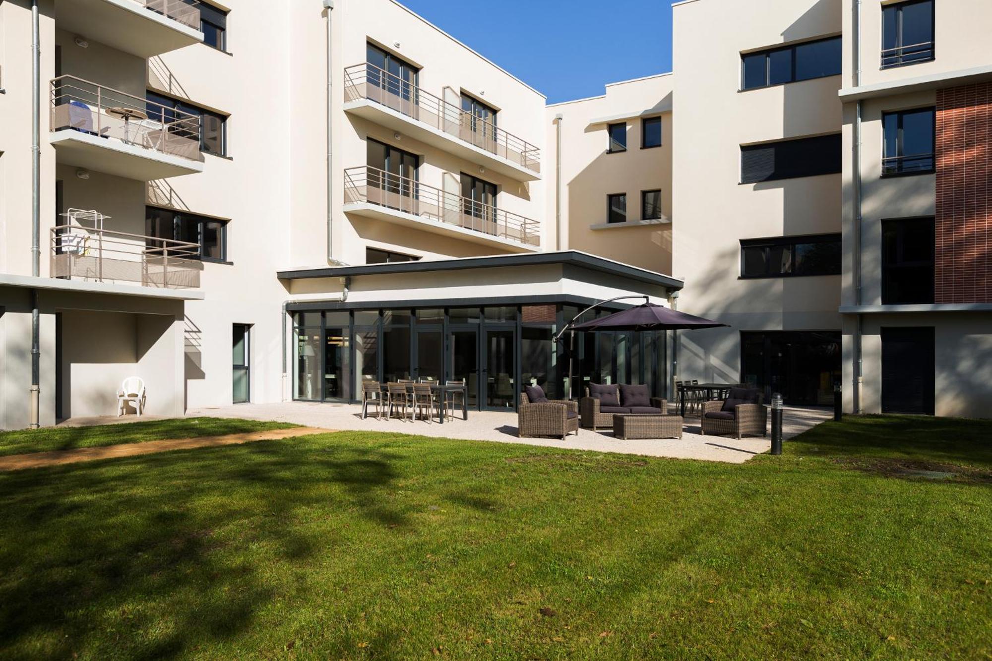 Zenao Appart'Hotel Nevers Bagian luar foto